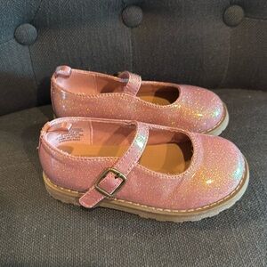 Toddler size 8 Old Navy Pink Glitter Mary Jane’s
